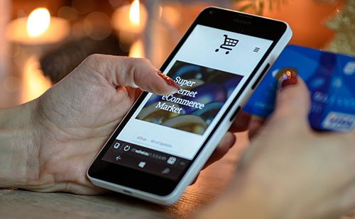 Egyre tudatosabban kereskedünk online