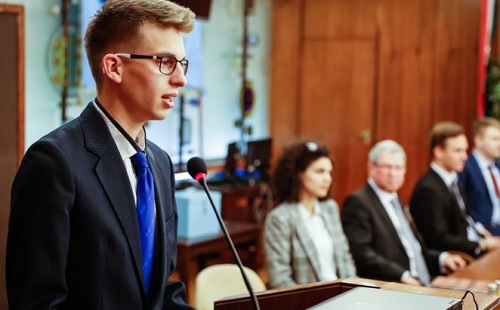 Diákpolgármestert választott Szombathely