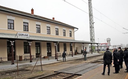 Sárváron kész - Celldömölkön is megújulhat a vasútállomás