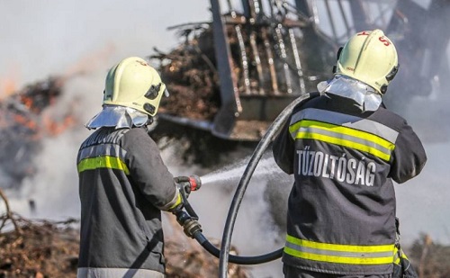 Komoly tűz a szombathelyi szeméttelepen – több megyéből jöttek oltani