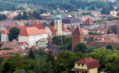 Átadták a kőszegi Várkör újabb szakaszát